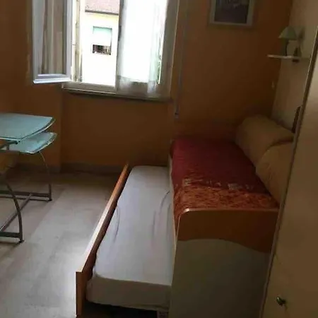 Fra Mare E Pineta Viareggio